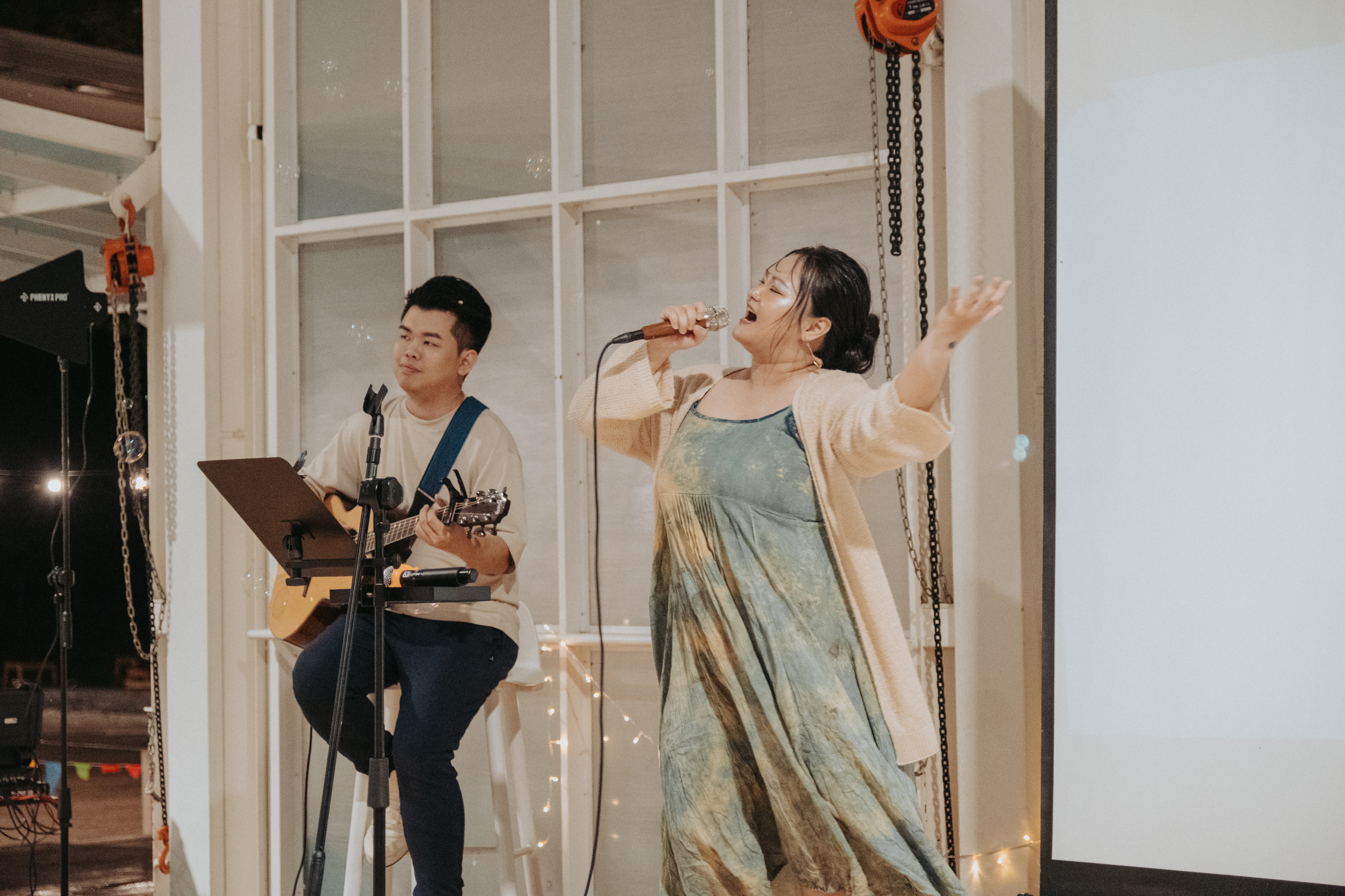 Gaya Festival singing performance